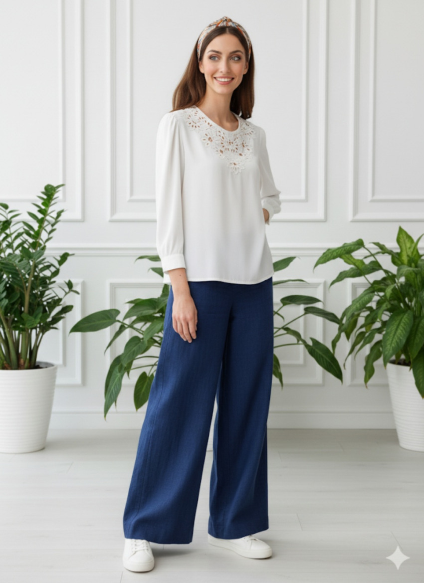 شومیز حریر طرح گل پانچی جلو شومیز حریر طرح گل پانچی جلو