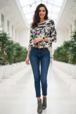 سیاه سفید اکلیل آبی